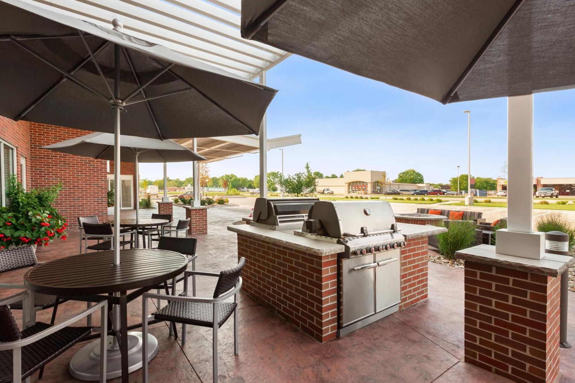 Towneplace Suites Cedar Rapids Marion Exterior photo